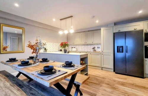 Hove House | The 4 bed Luxury Townhouse