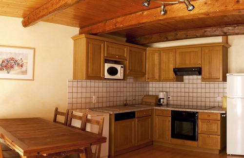 Ceillac Apartment | The 4 seasons in the Parc du Queyras, hikes for all.