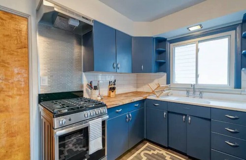 Burns Park Apartment | The 4M Boho House - Clean & Spacious Near UMich!