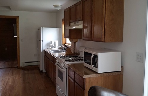 Alanson House | The 7429 cheboygan street , Alanson , Mi3 bedrooms , bathroom , tub , shower