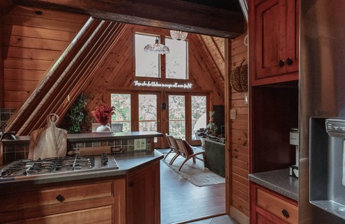 Dayton Cabin | The A-Frame in the Woods + Hot Tub