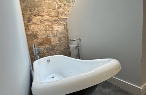 Selby Hotel | The Abbots Hotel