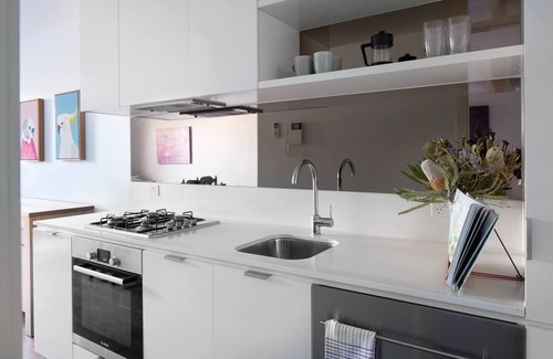Abbotsford Apartment | The Abby Contemporary Inner city Convenience