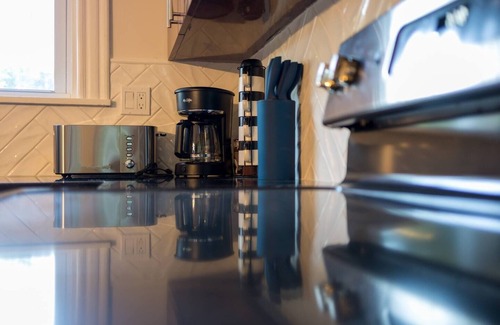 Lyndhurst House | The Abigail House