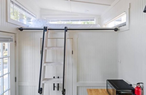Gadsden Cottage | The Abmner at River Rocks Landing