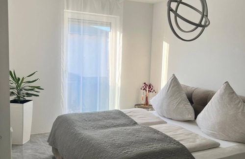 Wallersdorf Condo | The accommodation Modern spacious 2-room apartment is located in Wallersdorf.