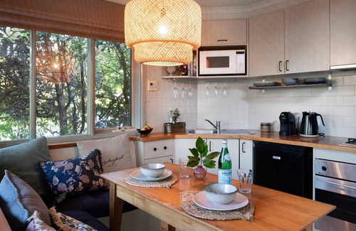 Daylesford Villa | The Acorn is a romantic getaway