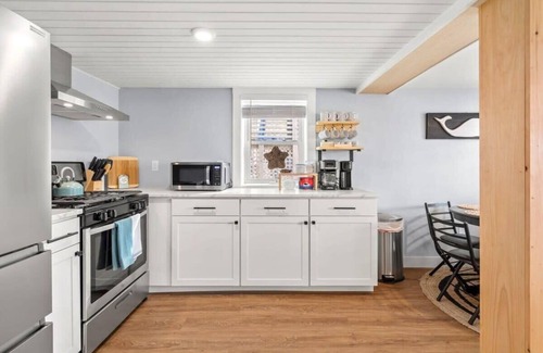 Salisbury Beach Apartment | The Addie Shack | Pet Friendly | Steps to Beach