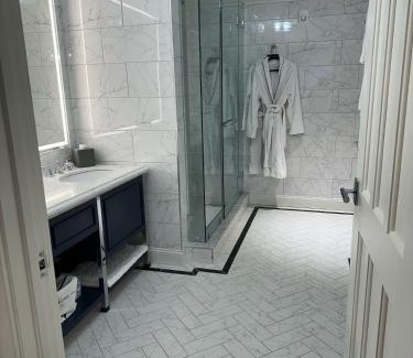 Saratoga Springs Hotel | The Adelphi Hotel
