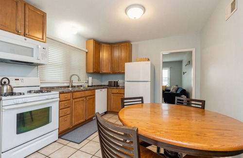 Wauconda House | The Adorable "Blue Breeze"!