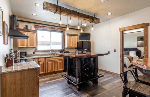 West Yellowstone Hotel | The Adventure Inn Yellowstone