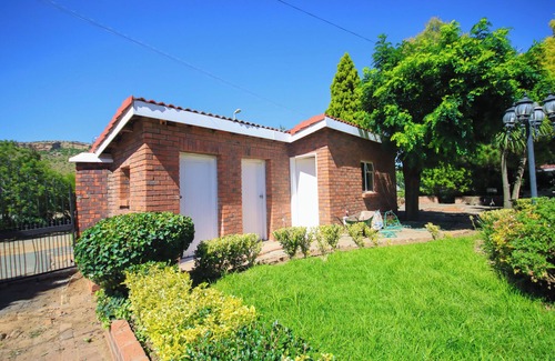 Maseru House | The Advocate Suites Manor