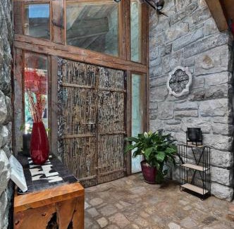 Southeast Springfield House | The African Queen