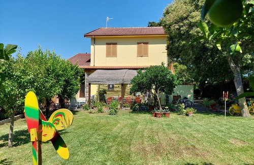 Laura Apartment | The Agave, vacation villa home in Paestum