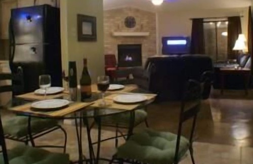 Shirewood House | THE AGGIE RETREAT Lodging@TheAggieRetreat