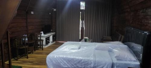 Wonosobo Ski Chalet | The Aisyah Cabin