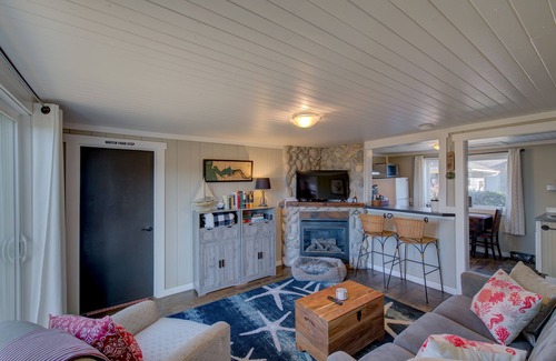Long Beach Apartment | The Akari Bungalow #5