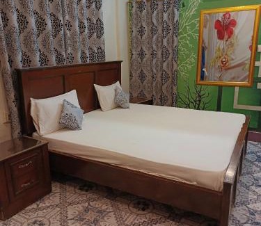 Hyderabad House | The al madina guest house