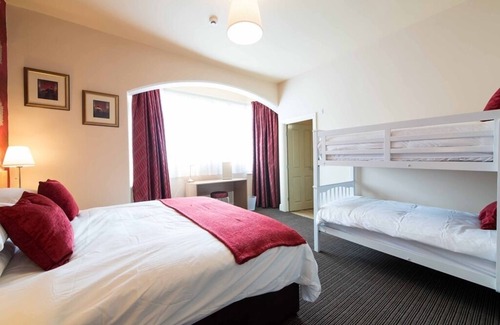 Scarborough Hotel | The Albert