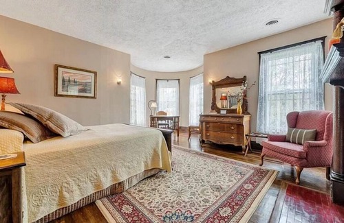 Alderson Bed & Breakfast | The Alderson Inn