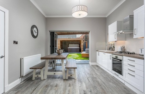 Prestwick House | The Alexander - Donnini Deluxe