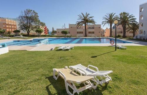 Alporchinhos Apartment | The Algarvean Oasis with pool by LovelyStay