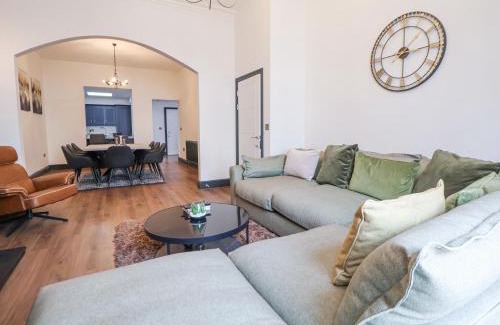 Southport House | The Alhambra