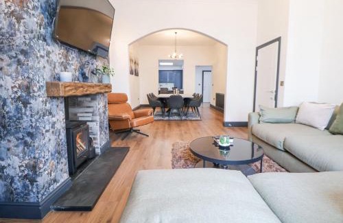 Southport House | The Alhambra
