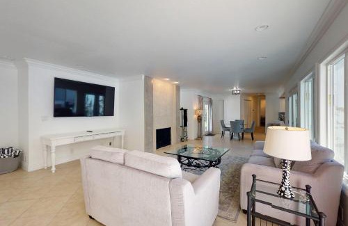 The Mesa House | The Alhambra Permit# 4587