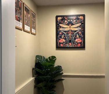 North Adams Apartment | The Allen House