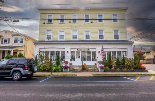 Ocean Grove Apartment | The Allenhurst