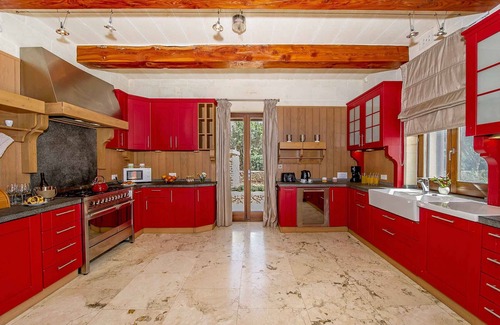 San Lawrenz Villa | The Almonds Holiday Home