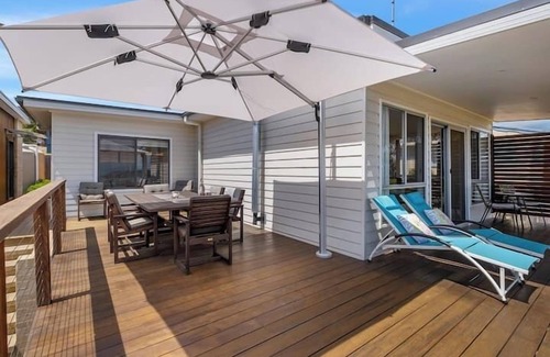 Kingborough House | 'The Alonnah' Beach House - Main House Only