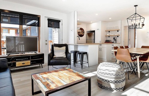 Stoneham House | THE ALPIN REFERENCE -12 Chemin Alpin, Stoneham, 235266