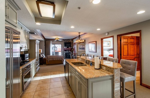 Park City Condo | The Alpine Escape - Ski In/Ski Out, Hike, Relax All Year