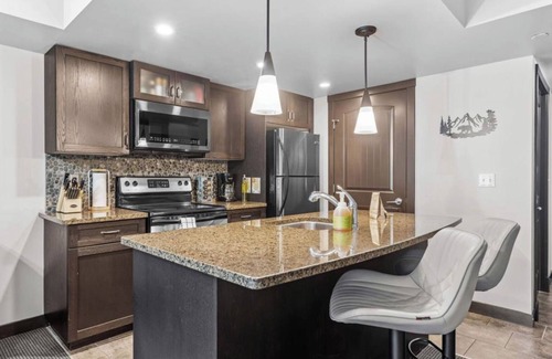 Dead Man's Flats Apartment | The Alpine Haven