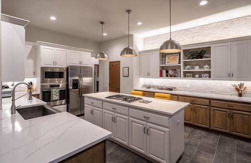 Gold Mountain House | The Alpine Vista | Pets | Couples | Golf | Nakoma