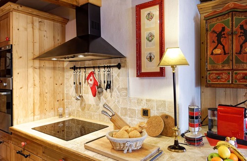 Riquewihr Apartment | The Alsatian Hart* - Panoramic views of Riquewihr and the vineyards. Quiet.