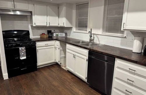 Independence Apartment | The Amazing 3 Bed 2 Bath of Independence