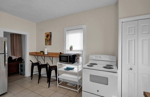 Evansville Apartment | The Amazing Hercules Estate