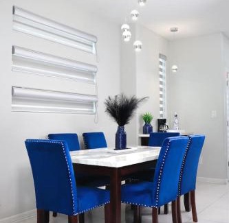 Edinburg Apartment | The Ambassador Suite