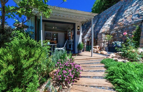 Redhill House | The Amberley Annex
