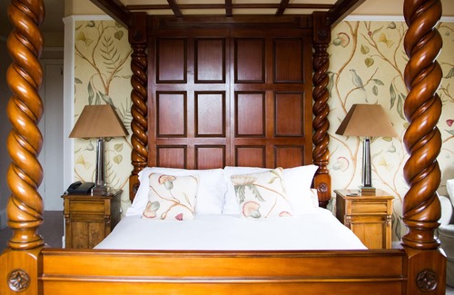 Inchbrook Hotel | The Amberley Inn