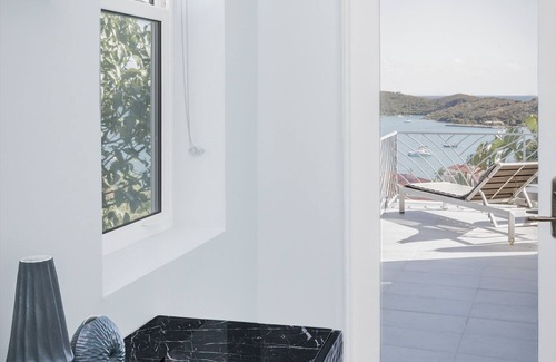 Estate Queens Quarter Villa | The Ampersand Sky Villa: Iconic, Artful Luxury