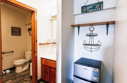 Eastward Look Hotel | The Anchor Motel