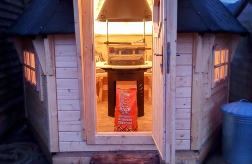 Arrochar Cottage | The Anchorage Arrochar. Newly Renovated with Amazing Views Free Kayaking BBQ Hut