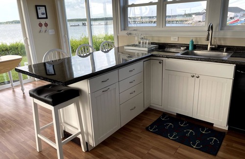 Scarborough Cottage | The Anchorage Cottage, Pine Point Maine ~ Wonderfully Cozy Cottage on the Water