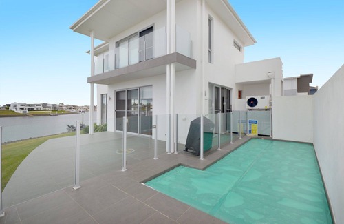 Port Macquarie House | The Anchorage, Modern Home On The Port Macquarie Canals With Beautiful Views