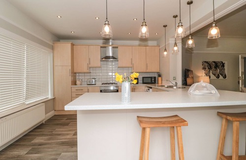 Westbourne Cottage | THE ANCHORAGE, pet friendly, character holiday cottage in Bournemouth