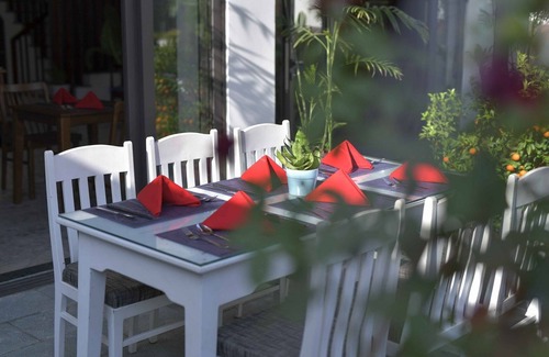 Hoi An Villa | THE ANCIENT TOWN BEAUTY VILLA WITH 9 BED ROOMS FOR 22 GUESTS WITH OUTDOOR POOL
